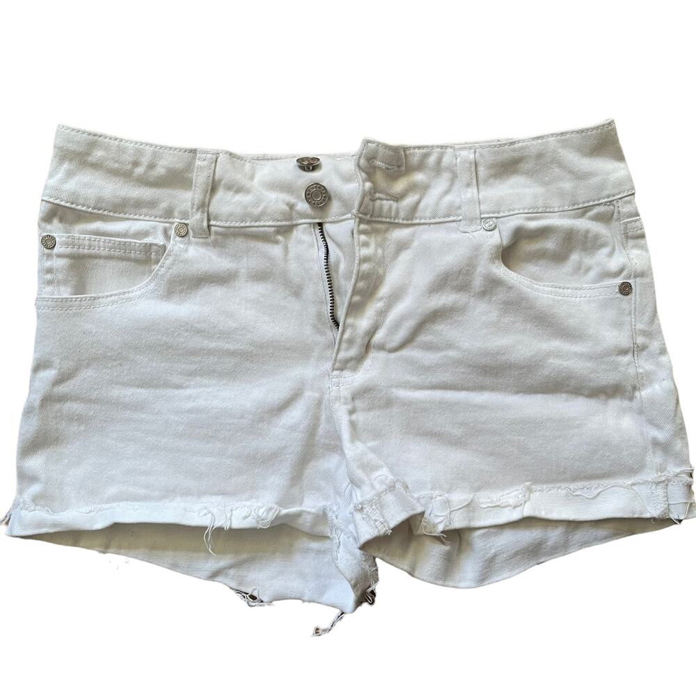 BRIGHT WHITE "SHORT" SHORTS W 2 BUTTON & ZIPPER CLOSURE, 98% COTTON, FITS GREAT!